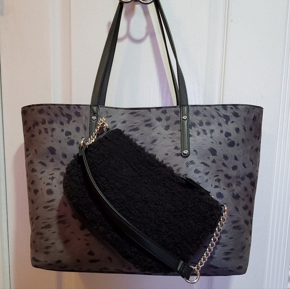 Zoiey 2-1 tote by INC. International Concept